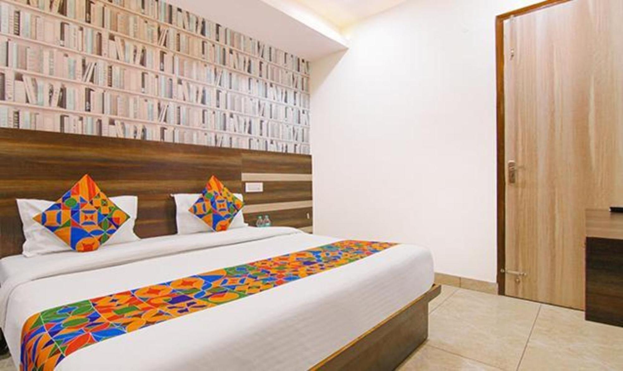 Fabhotel Welcome Residency Zirakpur Екстер'єр фото