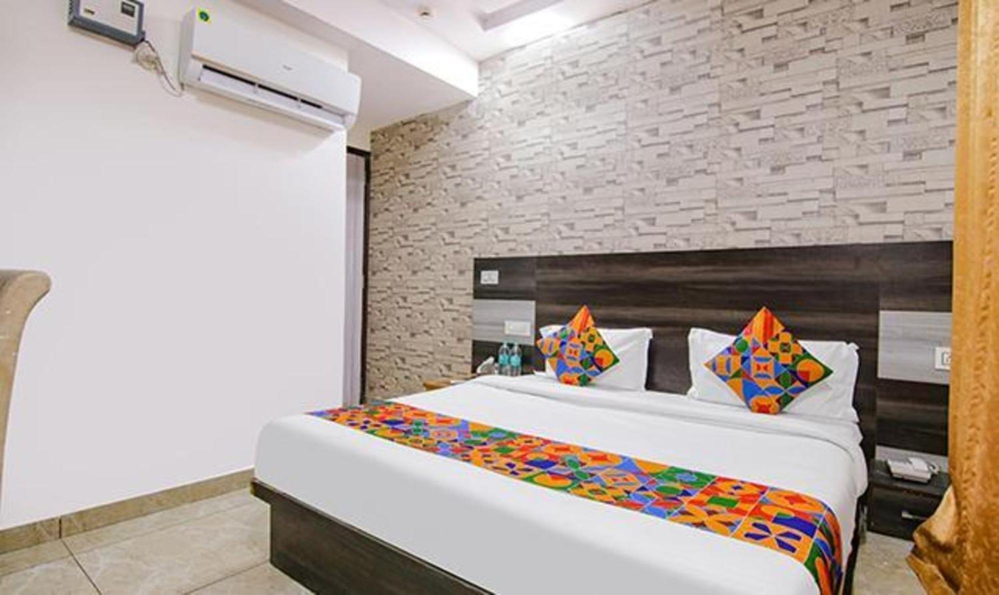 Fabhotel Welcome Residency Zirakpur Екстер'єр фото